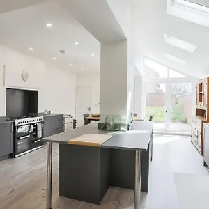 Carr Lane House Homestay